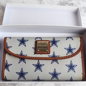 NFL Cowboys Continental Clutch